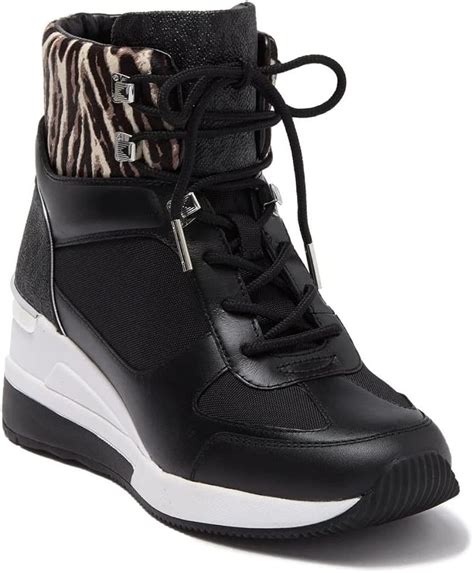 Michael michael kors liv bootie + FREE SHIPPING 